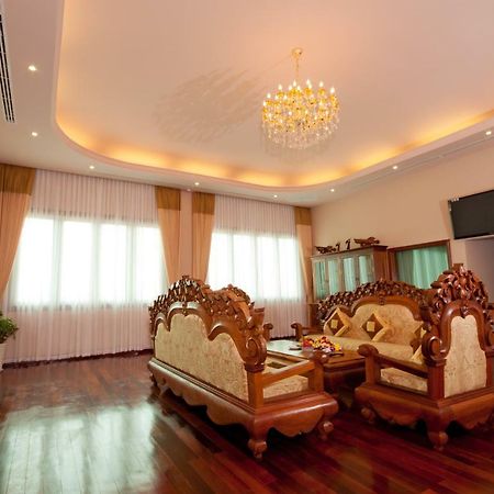 Bayon Era Hotel Siem Reap Exterior photo