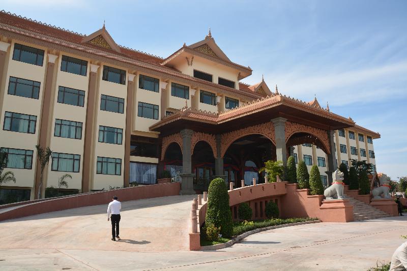 Bayon Era Hotel Siem Reap Exterior photo