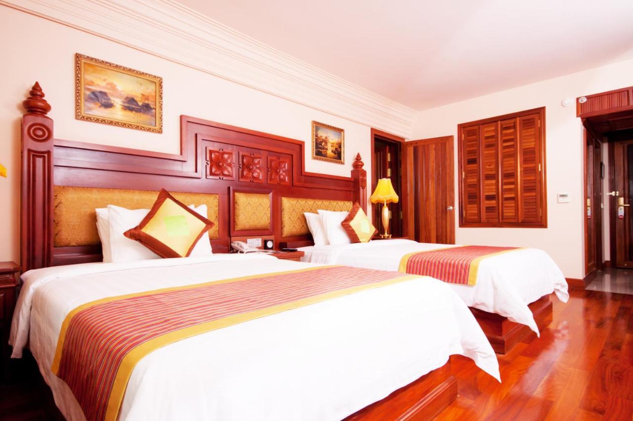Bayon Era Hotel Siem Reap Exterior photo